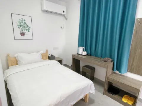 Yue pai Qing she min su Hotels near Jinlan Beach