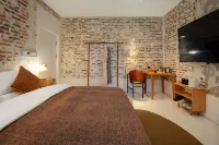 Fuxian Lake Grand corner Homestay