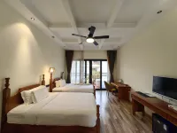LARNG YAY  Riverview Resort Hotel โรงแรมใกล้กรีน ดิสคัฟเวอรี