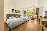 Lixian Bipeng·Shiguang Hot Spring Hotel Hotels in Li County