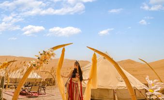 Dunhuang Dreammaker WINDY Desert Luxury Viewing Camp
