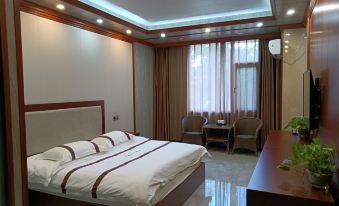 Lancang Shangyunguang Juxuan Hotel