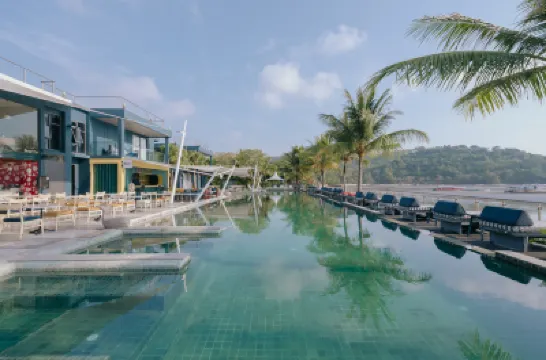 Hotel Tide Phuket Beach Front Hotels in Koh Sirey