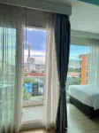 Unique Regency Pattaya - vue sur la montagne