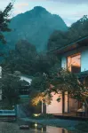 Emeishan Hetang Yunqi Tangquan Homestay - Infinity Pools