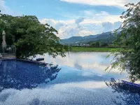 Hangzhou Restland Moutain&Sunset-View Lakeside Como Villa Hotel in zona Fuchuntaoyuan Scenic Area