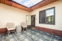 ShanZhong HuaKai Private soup homestay - balcony