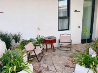 Lanting Title B&B