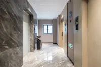 Camry Hotel (Chaoyang Square 3rd Street 2nd Alley)