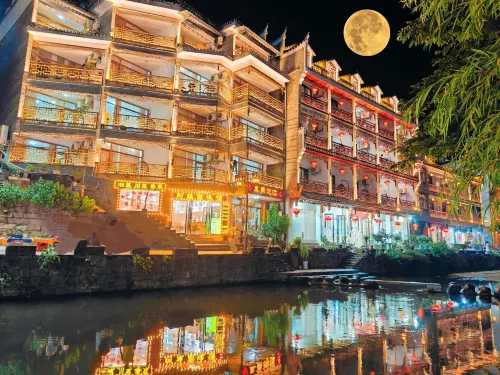 Phoenix Fengwu Lijiang Hotel (Phoenix Ancient City Branch) - Bjergudsigt