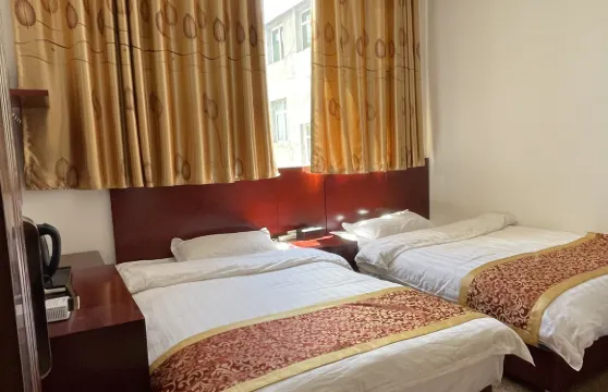 若爾蓋唐克應華商務賓館