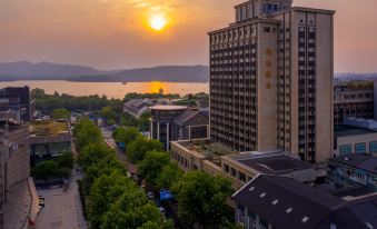 Hangzhou Xinqiao Hotel