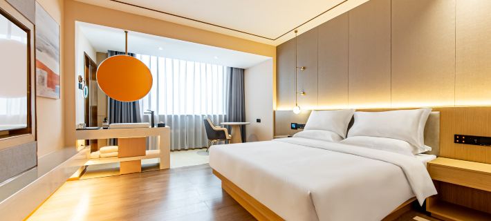 Jinshun Tianhua Hotel Weishan Ancient City High-speed Railway Station Hotel di Weishan