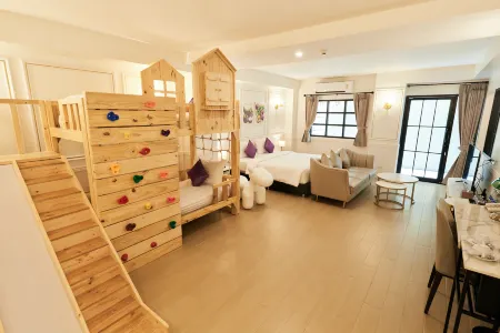 Rose Apple Hotel