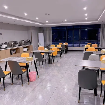 IELTS LTECH International Hotel (Haifeng Ketang Jewelry Market)