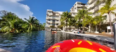 By the Sea Beach Luxury Resort - Batu Ferringhi