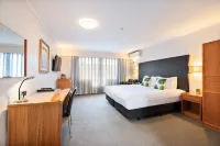 Best Western Newmarket Inn & Suites - Balcony