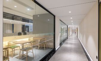 Yue Lizun Hotel (Tianjin Jinghai No.1 Middle School Diwei Road)