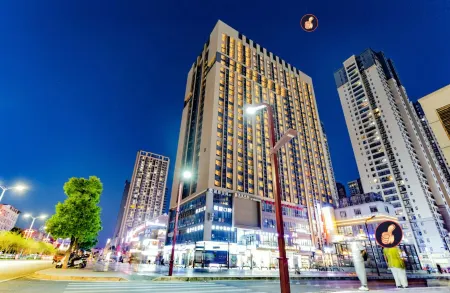 LAN ou Hotel (Guiyang Xiaohe Vanke Metro Station) Отели рядом с достопримечательностью «Guizhou Aviation Vocational and Technical College»