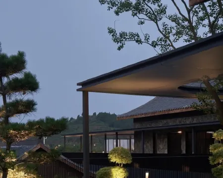 Zen Xuan Xanadu Hotel فنادق في داينغ
