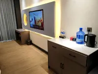Shijiazhuang Pingshan Tianci Shanhai Hotel فنادق في بينغ شان