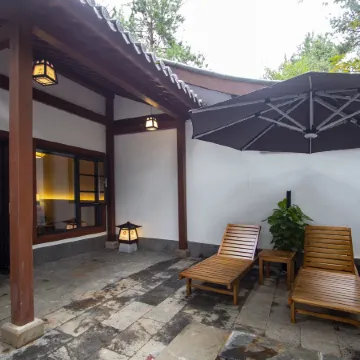 Huashentang Homestay