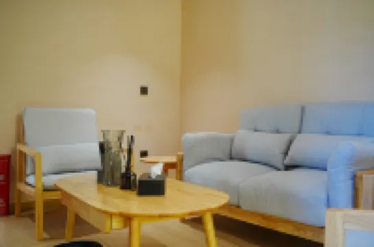 Liyuan · Lishuxia Homestay (Longnan High-Speed Railway Station)