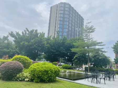 Bridal Tea House Hotel (Guangzhou Panyu) Отели рядом с достопримечательностью «Chenyong Park»