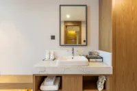 Yueshe Hotel (Enshi Tujia Girl's Town)