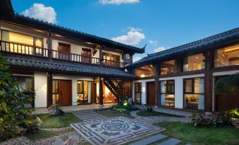 Niujia Courtyard Designer Meisu (Lijiang Ancient City Dashuiche)