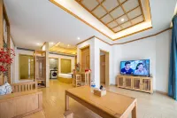 張家界西通り一號夢途ホテル（天門山ロープウェイ） Zhangjiajie Administration Institute周辺のホテル