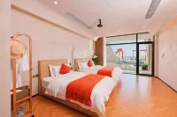 SHISHI IN SWEET WAVE B&B