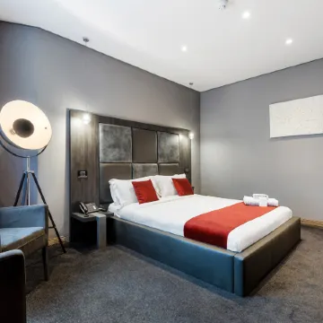 The Bryson Hotel Отели рядом с достопримечательностью «Улица Флит-стрит»