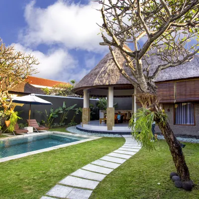 Mutiara Bali Boutique Resort & Villa Отели рядом с достопримечательностью «Улица Петитенгет-стрит»