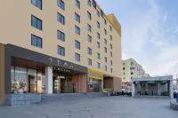 全季酒店（上海虹梅南路地鐵站店） 鄰近遊趣游泳培訓俱樂部（都市路店）的酒店