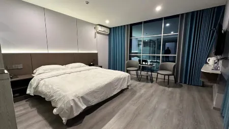 Xianyou Boting Hotel (Jiaowei Fenghuang Department Store) Отели рядом с достопримечательностью «Meizhouwan Vocational Technology College»