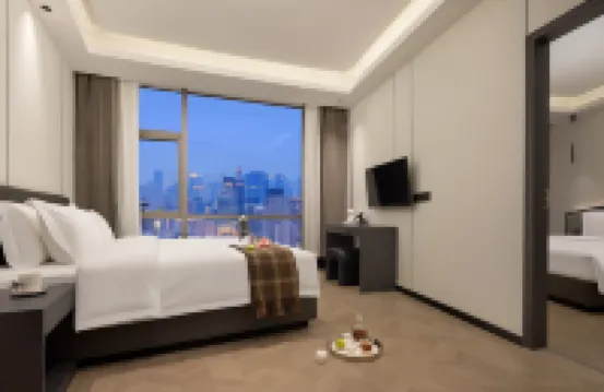 K·W High Altitude View Hotel (Chongqing Jiefangbei Pedestrian Street Hongyadong Branch)