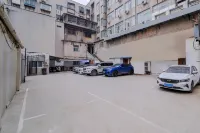Gemei Hotel (Kaifeng Drum Tower Square Daxiangguosi Branch) - Bãi đậu xe