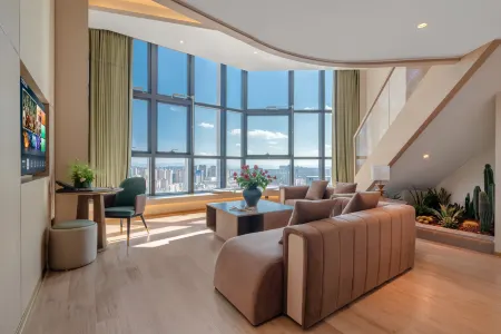 PARK WINS High Altitude View Hotel(Wanda Plaza Kunming Railway Station Store)