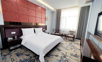 Silk Road Light Hotel (Wuwei Pedestrian Street Railway Station)