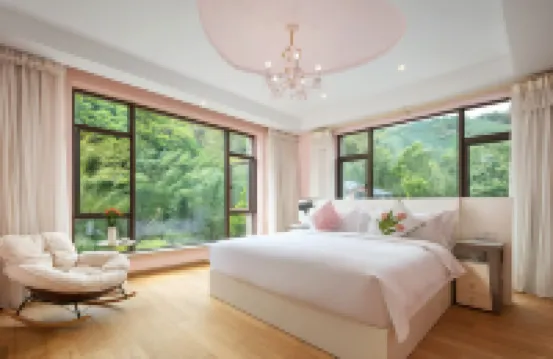Moganshan – Shallow Shore Creekside Hot Spring Villa