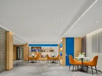 Pearl Hotel (Zhuhai Gongbei Port Couples Middle Road Branch)