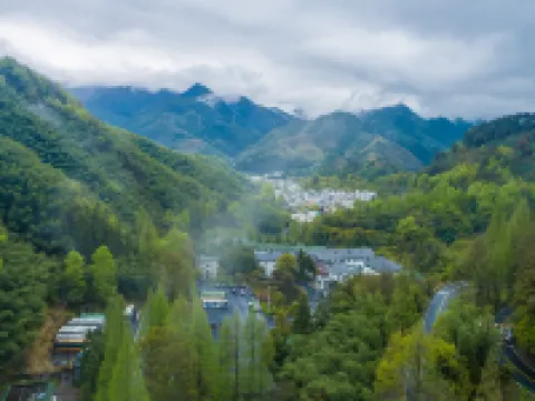 黃山翡翠度假村（黃山湯口南大門翡翠谷店） 翡翠谷附近的飯店