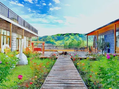 Tongqi Homestay Hotels near Nalati Passenger Transport Terminal