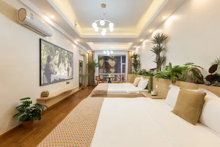 Little elephant selected river view homestay (Jiefangbei and Hongyadong Branch, Chongqing)