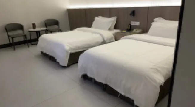 帝庭飯店（佛山嘉洲城廣場店） 尢列故居附近的飯店