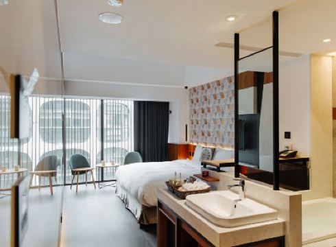 CHECK inn Taichung Zhongshan