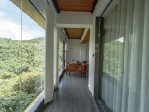 羅城懸崖ホテル 羅城のホテル