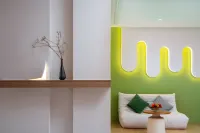 Fubo River Scenery. Resort Hotel by the Li River - 4 Yıldız