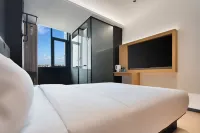 HEYI HOTEL（Haikou Meilan International Airport）